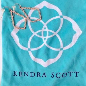 Kendra Scott Sophia Drop Earring